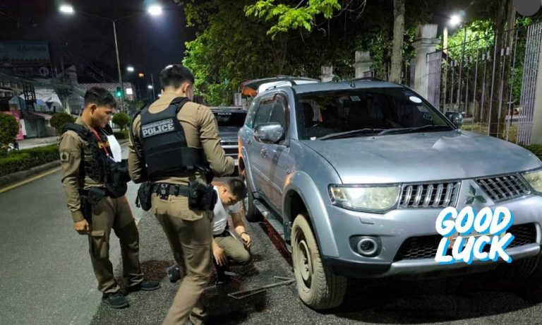 เจ้าหน้าที่ตำรวจสายตรวจ สภ.ภูพิงค์ฯ  ได้รับการขอความช่วยเหลือจากประชาชนกรณีรถยางรั่วจึงได้ทำการเปลี่ยน ยางรถอะไหล่ให้ สามารถเดินทางต่อไปได้