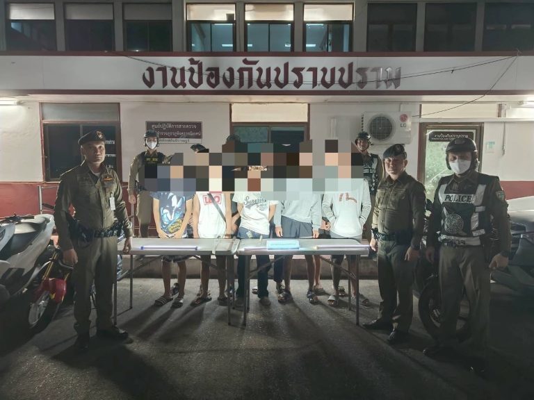 29 เมษายน 2567 ได้จับกุมผู้ต้องหาชาย 3 ราย ในข้อหา พกพาอาวุธมีดไปในที่สาธารณะฯ และทำประวัติบุคคลจำนวน 9 ราย นำส่ง พนักงานสอบสวน.สภ.ภูพิงค์ฯ เพื่อดำเนินการต่อไป