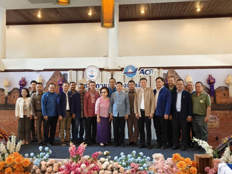 วันที่ 24 พฤษภาคม 2567 เวลา 07.00 น. พ.ต.อ.กิตติพงษ์ เพ็ชรมุณี รอง ผบก.ภ.จว.เชียงใหม่,พ.ต.อ.มนัสชัย อินทร์เถื่อน ผกก.สภ.ภูพิงคราชนิเวศน์ พร้อมด้วย รอง ผกก.,สว. ทุกสายงาน เข้าร่วมกิจกรรมเครือข่ายสภากาแฟเวียงเจ็ดลิน ครั้งที่ 5/2567 ณ สโมสรศูนย์วิทยุการบินเชียงใหม่