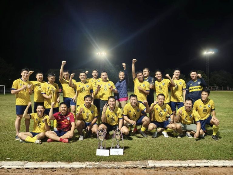 ไม่ร่วมกับใคร ที่ 3 ต้องมีหนึ่งเดียว จัดไปอันดับ 3 ฟุตบอลประเพณีตำรวจภูธร จังหวัดเชียงใหม่ 67 นัดเก็บตก ชิงที่ 3 BHUBINGRAJANIVEJ FC VS สภ.แม่ปิง