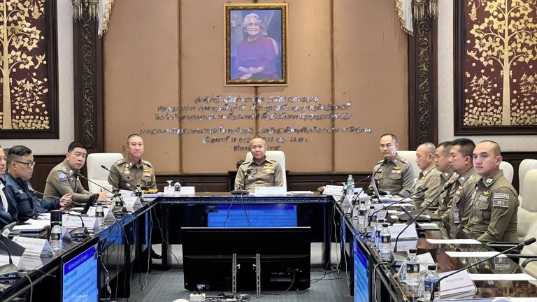 วันที่  23  มกราคม  2568 เวลา 13.30 น. พ.ต.อ.มนัสชัย  อินทร์เถื่อน  ผกก.สภ.ภูพิงงคราชนิเวศน์ ร่วมประชุมการเตรียมความพร้อมถวายความปลอดภัย กรณี พระบาทสมเด็จพระเจ้าอยู่หัว และ สมเด็จพระนางเจ้าฯ  พระบรมราชินี  เสด็จพระราชดำเนินมาในพิธีบายศรีทูลพระขวัญ เนื่องในโอกาสพระราชพิธีมหามงคลเฉลิมพระชนมพรรษาครบ 6 รอบ 28 กรกฎาคม 2567 ณ บริเวณลานอนุสาวรีย์สามกษัตริย์ อำเภอเมือง จังหวัดเชียงใหม่