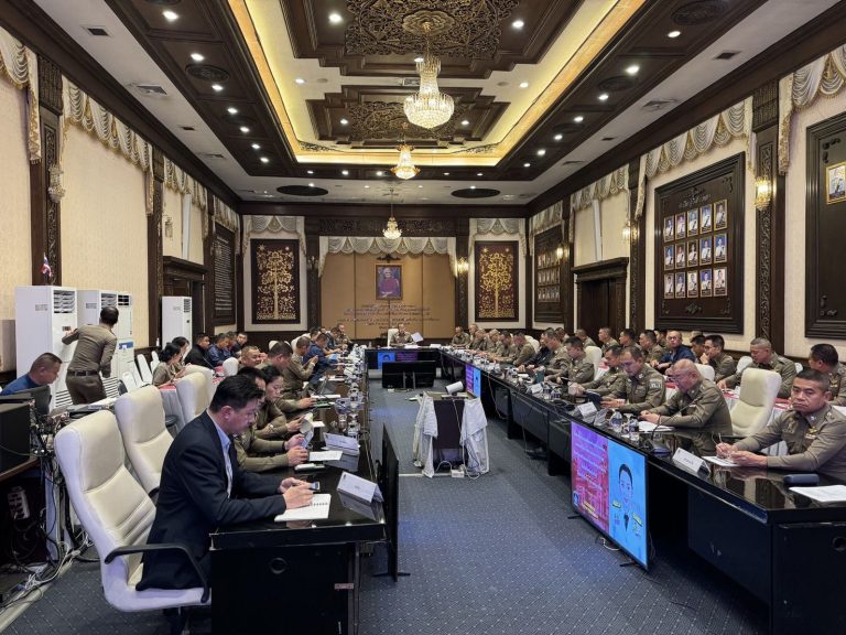 นที่ 11 เมษายน 2568 เวลา 10.30 น. พ.ต.อ.มนัสชัย อินทร์เถื่อน ผกก.สภ.ภูพิงคราชนิเวศน์ ร่วมประชุม เตรียมความพร้อมรักษาความปลอดภัย และอำนวยความสะดวกการจราจร นางสาวแพทองธาร ชินวัตร นายกรัฐมนตรี และคณะ เดินทางมาตรวจราชการ ในพื้นที่จังหวัดเชียงใหม่ ในวันที่ 13 – 14 เมษายน 2568