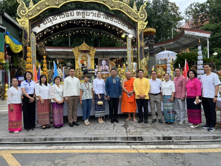 วันที่ 11 มิถุนายน 2568 เวลา 06.19 น. พ.ต.ต.เจษฎา พันธุ์แก้ว สวป.(ชส.) สภ.ภูพิงคราชนิเวศน์  ร่วมทำบุญตักบาตร วันคล้ายวันกำเนิดครูบาเจ้าศรีวิชัย  11 มิถุนายน ครบรอบ 147 ปี ชาตกาล ครูบาเจ้าศรีวิชัย ตนบุญแห่งล้านนา