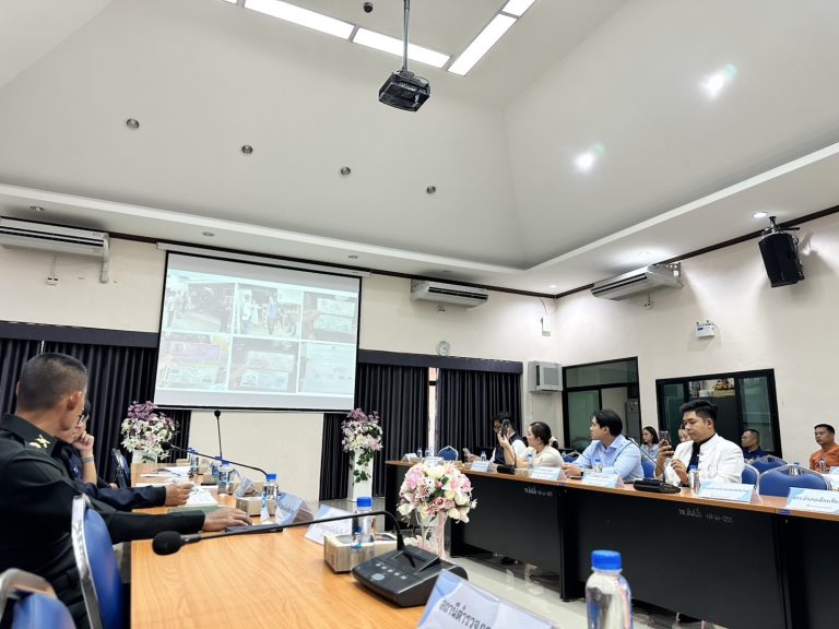 วันที่ 3 กรกฎาคม 2568  เวลา 14.00 น. พ.ต.ต.เจษฎา พันธุ์แก้ว สวป.(ชส.)สภ.ภูพิงคราชนิเวศน์ ร่วมประชุมหัวหน้าส่วนราชการอำเภอ หน่วยงานรัฐวิสาหกิจ ผู้บริหารองค์กรปกครองส่วนท้องถิ่น และคณะกรรมการบริหารงานอำเภอแบบบูรณาการ (ก.บ.อ.)อำเภอเมืองเชียงใหม่ ครั้งที่ 7/ 2568 ณ เทศบาลตำบลสันผีเสื้อ