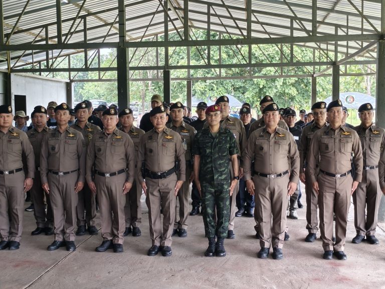 วันที่ 15 กันยายน 2568 เวลา 09.00 น. พ.ต.อ.มนัสชัย อินทร์เถื่อน ผกก.สภ.ภูพิงคราชนิเวศน์ ร่วมพิธีเปิดการฝึกอบรมทักษะการยิงปืนให้แก่ข้าราชการตำรวจ ผู้ปฏิบัติหน้าที่งานป้องกันปราบปราม , สืบสวน , และจราจร ในสถานีตำรวจ ประจำปีงบประมาณ 2568