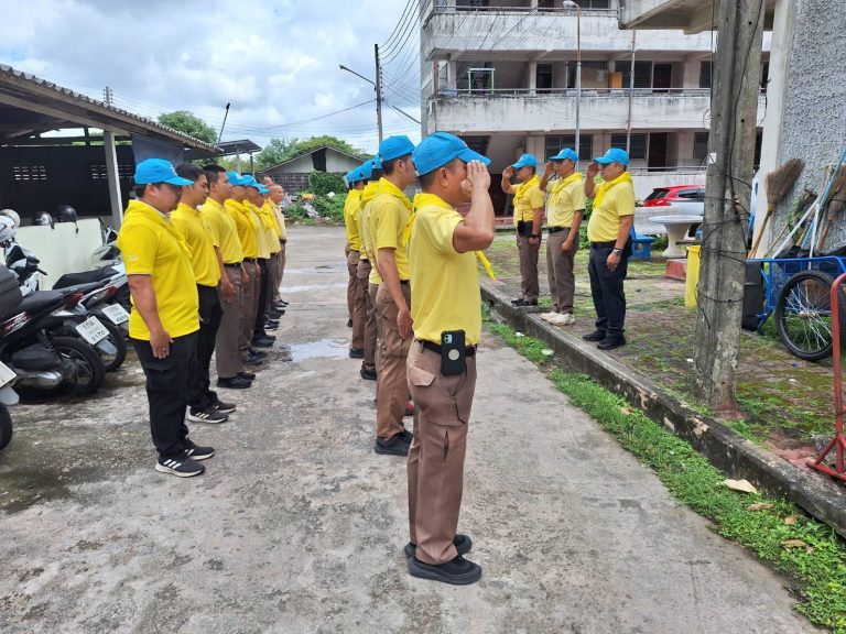 วันที่ 25 กันยายน 2568  เวลา 10.00 น. พ.ต.ท.อมรเทพ  สุขันธ์ สวป.สภ.ภูพิงคราชนิเวศน์, พ.ต.ท.ธนัตถ์  นันศิริ สวป.สภ.ภูพิงคราชนิเวศน์, พ.ต.ท.ธวัฒน์  เจริญผล สว.อก.สภ.ภูพิงคราชนิเวศน์ พร้อมข้าราชการตำรวจจิตอาสา สภ.ภูพิงค์ฯ ร่วมกับ ข้าราชการตำรวจจิตอาสา ภ.จว.เชียงใหม่ รวม 20 นาย ร่วมกิจกรรมจิตอาสา พัฒนาโดยรอบบริเวณสถานีตำรวจภูธรภูพิงคราชนิเวศน์