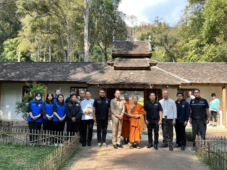 วันที่ 10 กุมภาพันธ์ 2569 เวลา 09.00 น. พ.ต.อ.สิโณทัย ลิลิตธรรม ผกก.สภ.ภูพิงคราชนิเวศน์, พ.ต.ท.เกียรติศักดิ์ ผัดก๋า รอง ผกก ป.สภ.ภูพิงคราชนิเวศน์ ได้มอบหมายให้ พ.ต.ต.นราพัฒน์ บุญชายสุวรรณ สวป.สภ.ภูพิงคราชนิเวศน์ ร่วมประชุมหารือการจัดการการท่องเที่ยววัดผาลาด จังหวัดเชียงใหม่