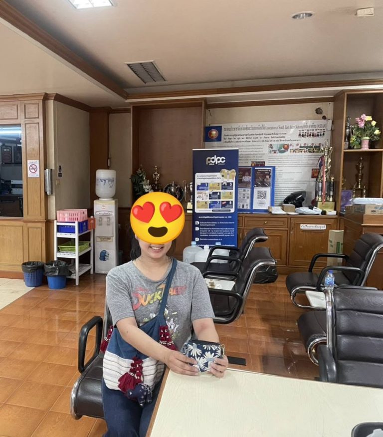 เจ้าหน้าที่สายตำรวจสายตรวจ สภ.ภูพิงคราชนิเวศน์ ช่วยเหลือประชาชนกระเป๋าเงินหายได้คืน